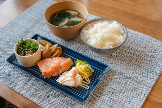 食生活で差が出る筋力維持|高齢者に必要な栄養素と摂り方